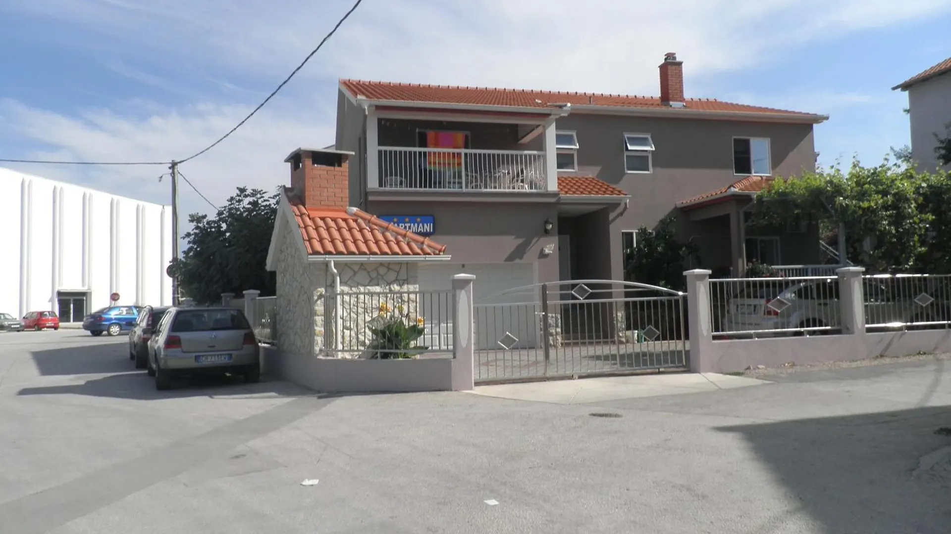 Guest house Apartments Strkalj Bibinje