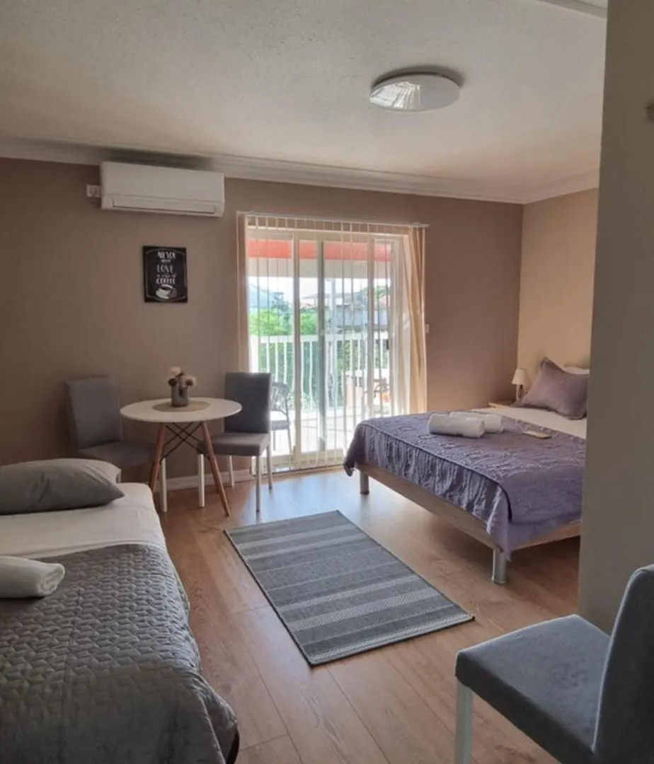Guest house Apartments Strkalj Bibinje